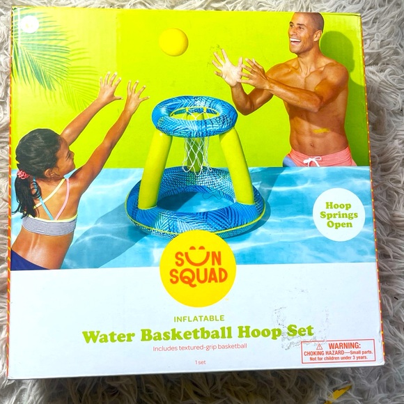 Sun Squad Inflatable Water Basketball Hoop Set with Ball & Inflation Needle - Picture 1 of 6